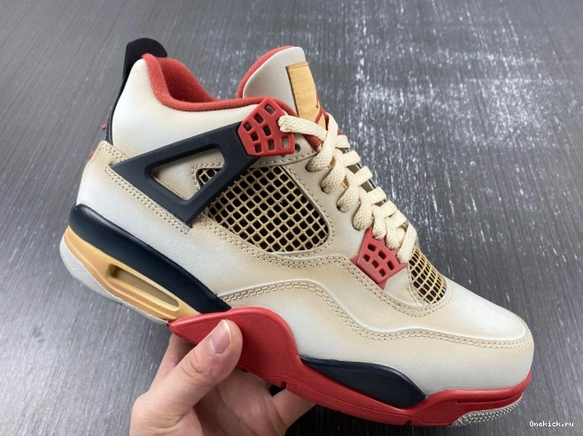 One Kick JORDAN 4 